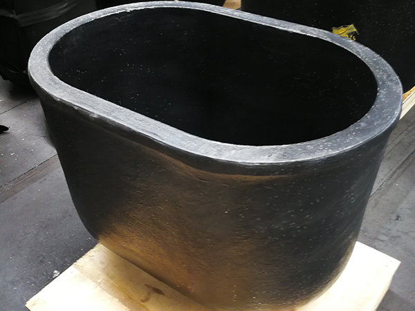 Raw material ratio of graphite crucible